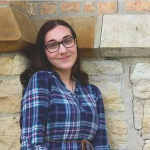 Meet your Posher, Elena